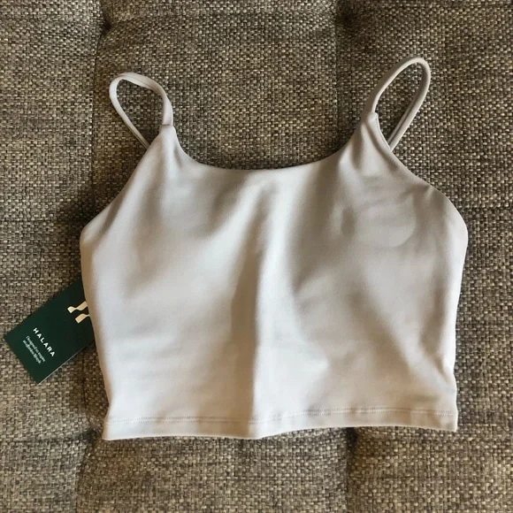 NWT Halara padded workout tank - Picture 3 of 4